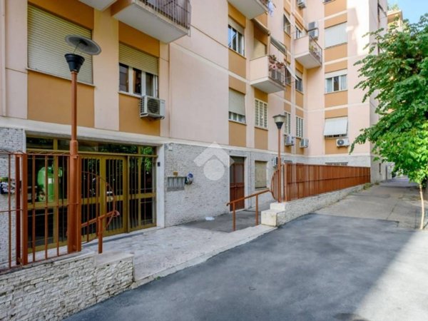 appartamento in vendita a Roma in zona Prenestino-Labicano