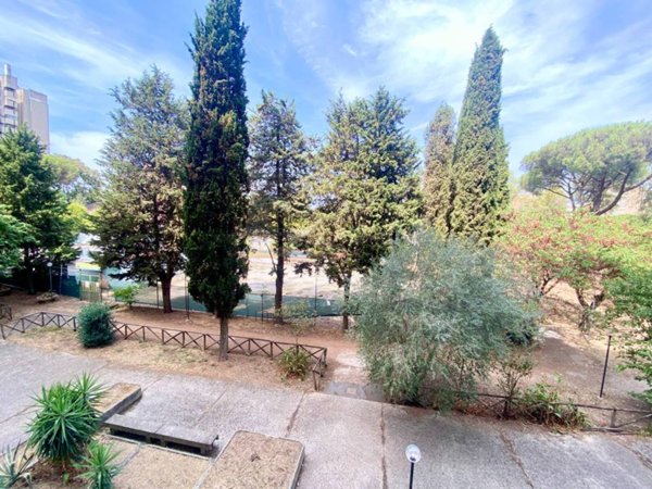 appartamento in vendita a Roma in zona EUR