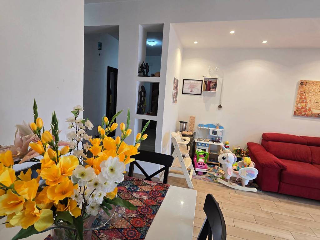appartamento in vendita a Roma in zona Ostiense