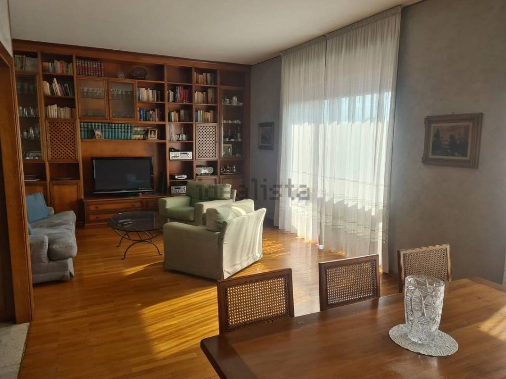 appartamento in vendita a Roma in zona Monte Sacro/Talenti