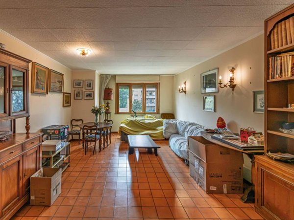 appartamento in vendita a Roma in zona Tuscolano