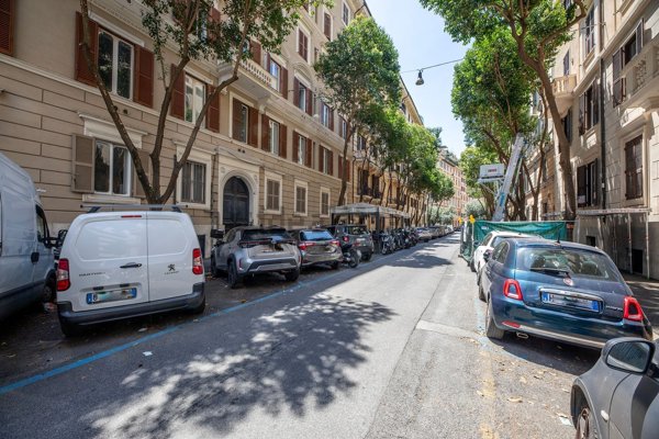 appartamento in vendita a Roma in zona Rione Prati