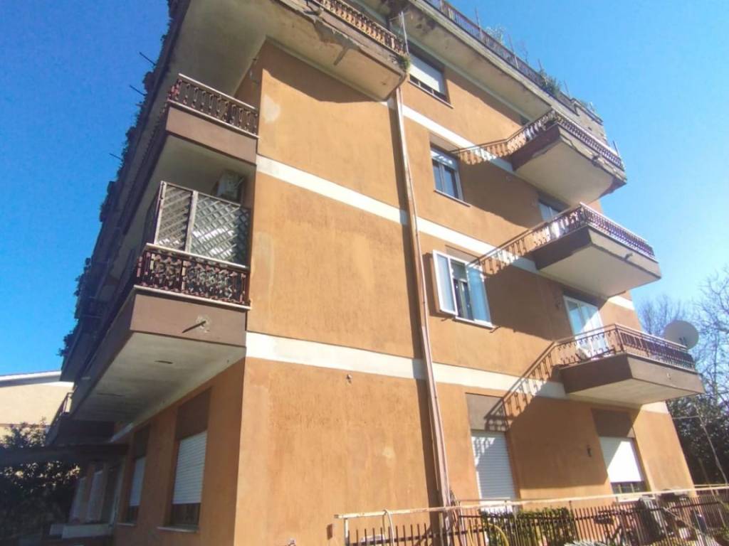 appartamento in vendita a Roma in zona Cesano