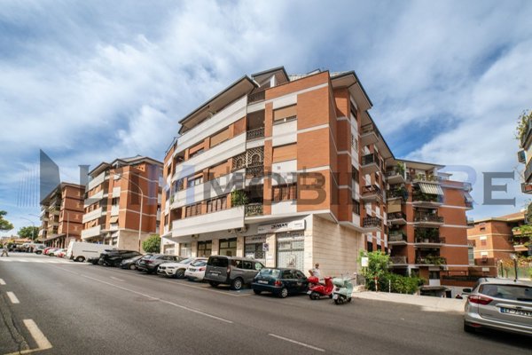 appartamento in vendita a Roma in zona Gianicolense