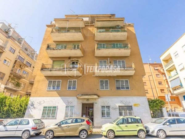 appartamento in vendita a Roma in zona Nomentano