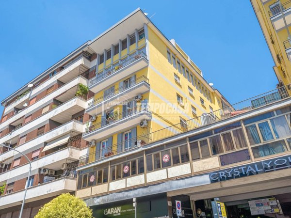 appartamento in vendita a Roma in zona Don Bosco