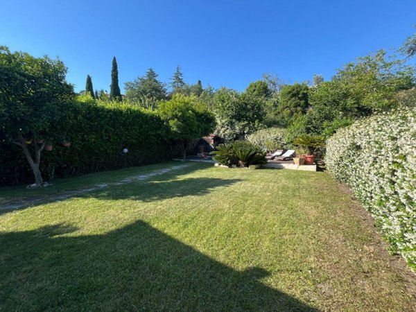 casa indipendente in vendita a Roma in zona Salario