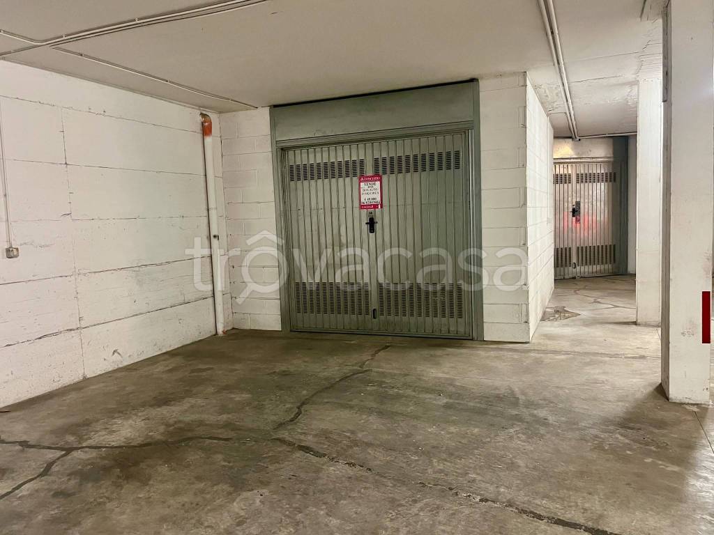 box auto in vendita a Roma in zona Monte Sacro/Talenti