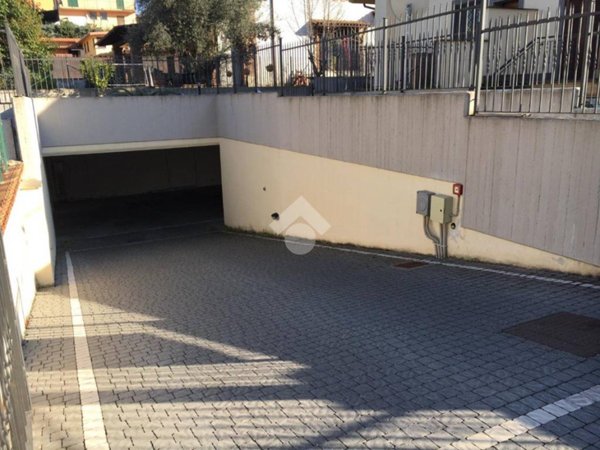 box auto in vendita a Roma