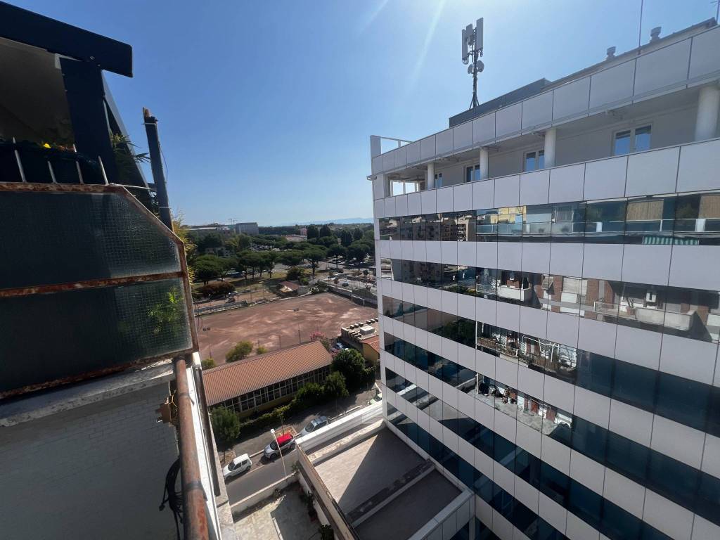 appartamento in vendita a Roma in zona Ostiense