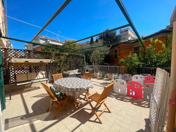 appartamento in vendita a Roma in zona Appio Latino