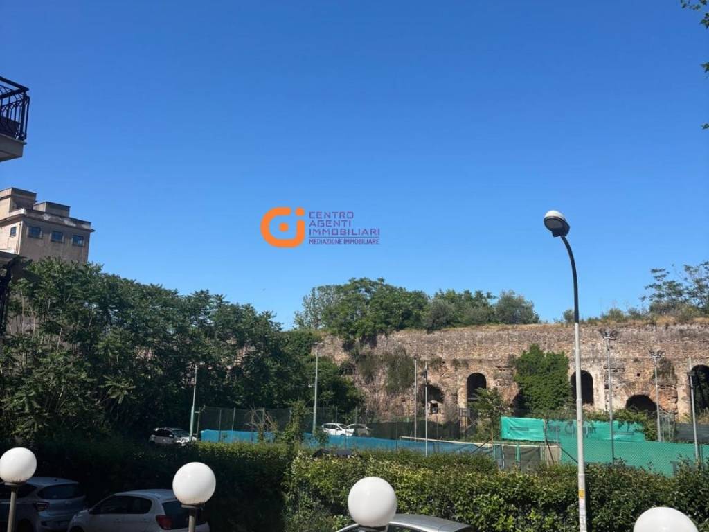 appartamento in vendita a Roma in zona Tuscolano