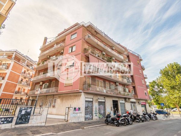 appartamento in vendita a Roma in zona Nomentano