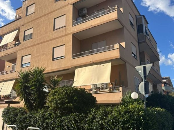 appartamento in vendita a Roma in zona Alessandrino
