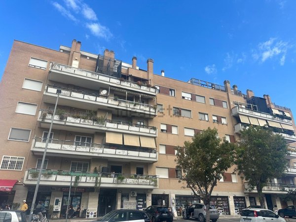 appartamento in vendita a Roma in zona Ostia