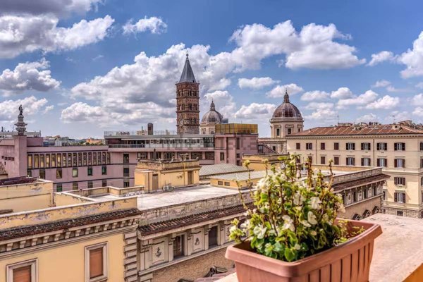 appartamento in vendita a Roma in zona Esquilino