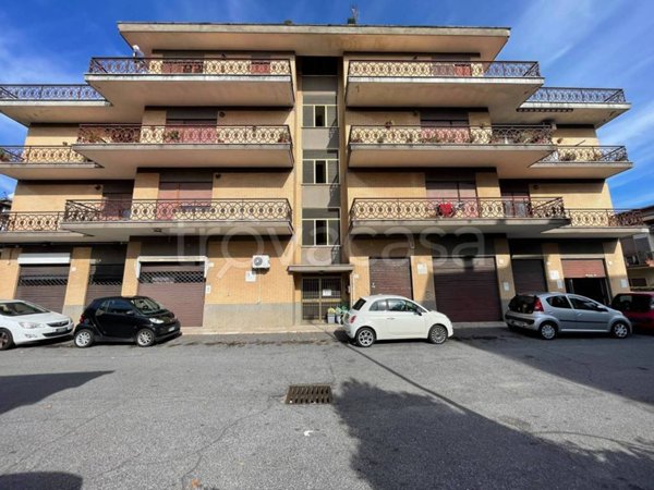 appartamento in vendita a Roma in zona Osteria Nuova