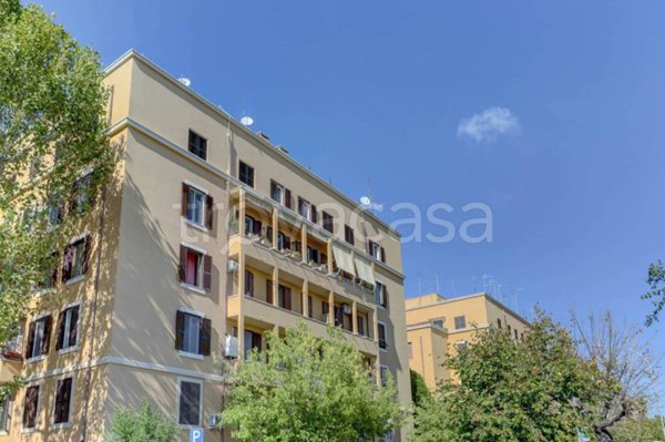 appartamento in vendita a Roma in zona Ostiense