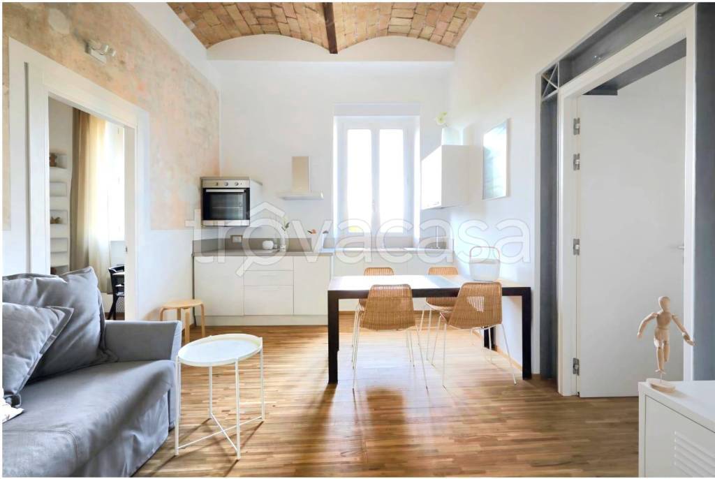 appartamento in vendita a Roma in zona Appio Latino
