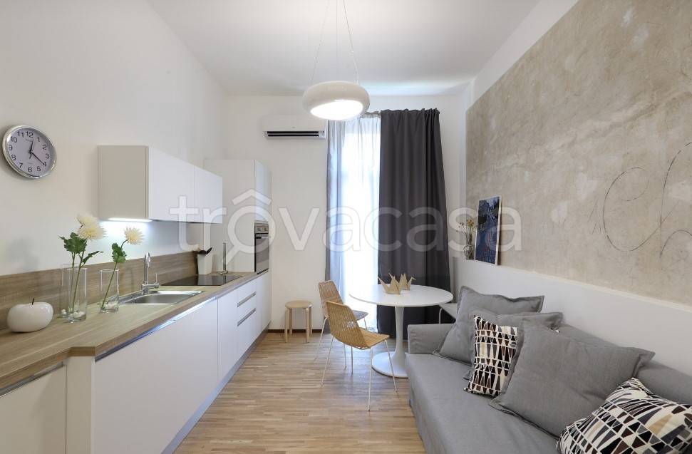 appartamento in vendita a Roma in zona Appio Latino
