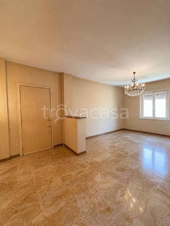 appartamento in vendita a Roma in zona Ostiense