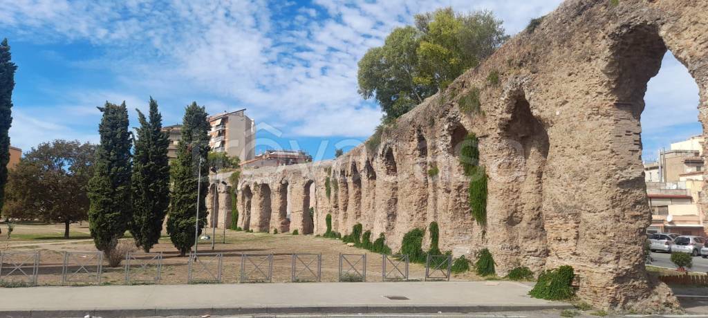 appartamento in vendita a Roma in zona Tuscolano