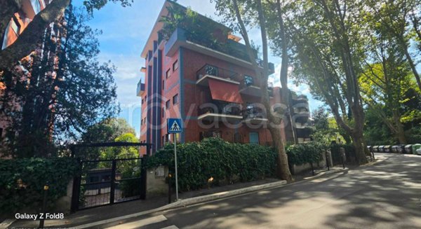 appartamento in vendita a Roma in zona Tomba di Nerone