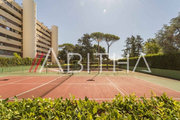 appartamento in vendita a Roma in zona Ardeatino