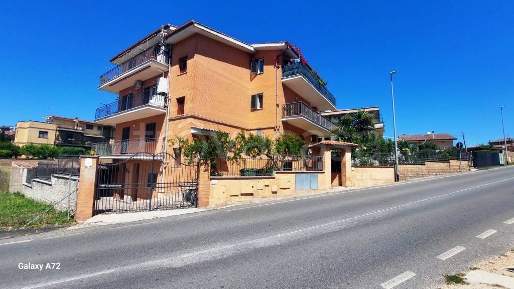 appartamento in vendita a Roma in zona Primavalle