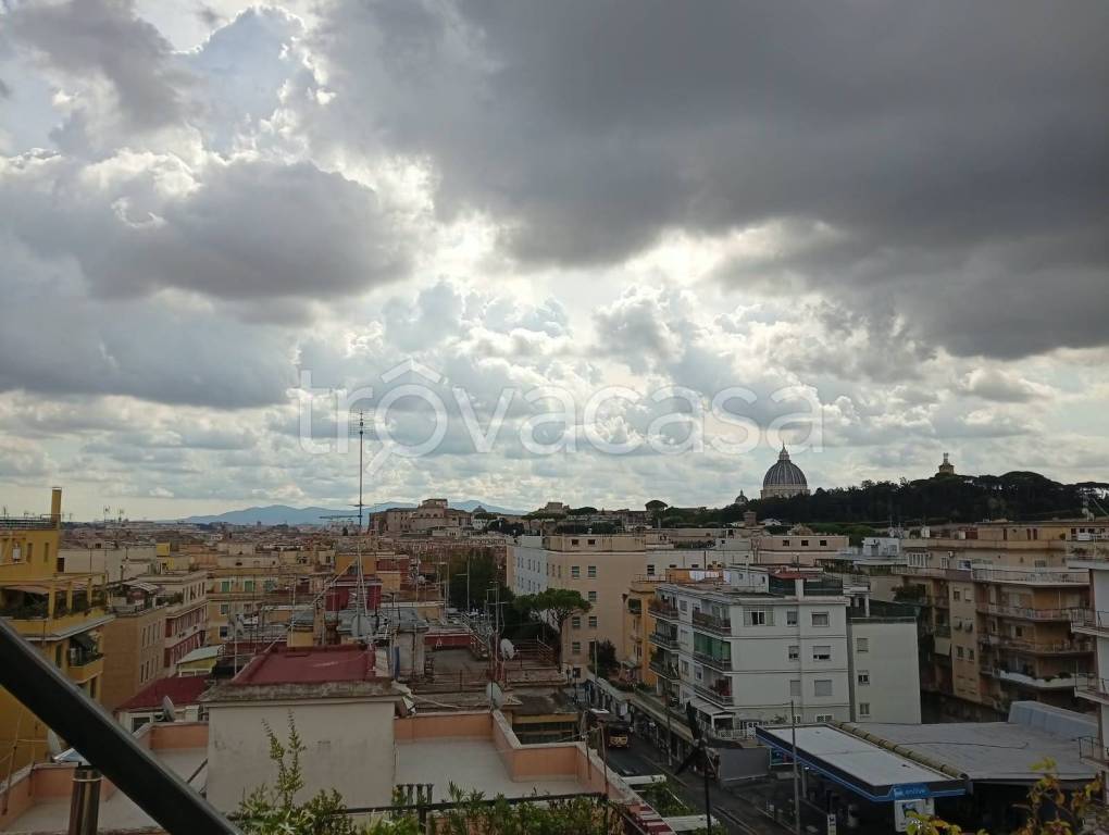 appartamento in vendita a Roma