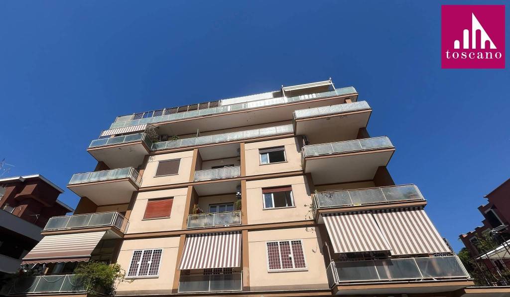 appartamento in vendita a Roma in zona Aurelio