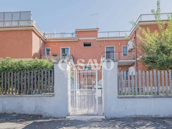appartamento in vendita a Roma in zona Acilia