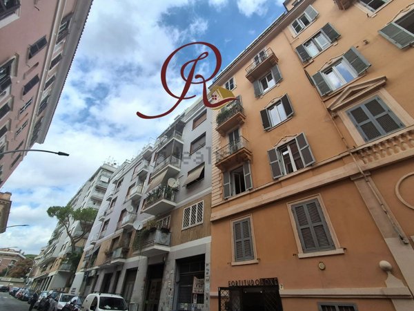 appartamento in vendita a Roma in zona Appio Latino