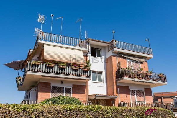 appartamento in vendita a Roma in zona Infernetto