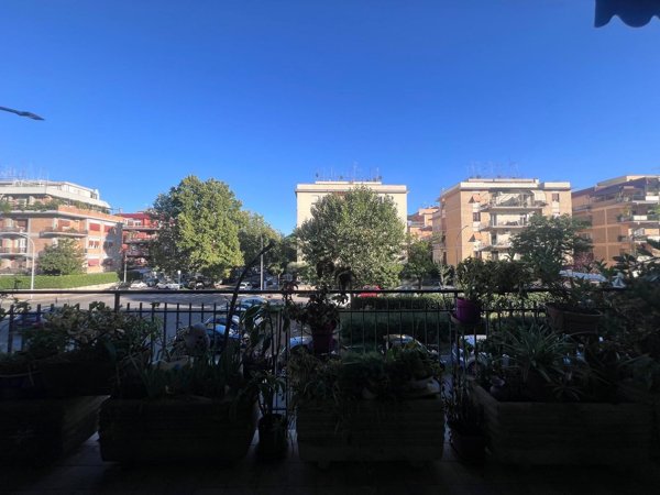 appartamento in vendita a Roma in zona Appio Claudio