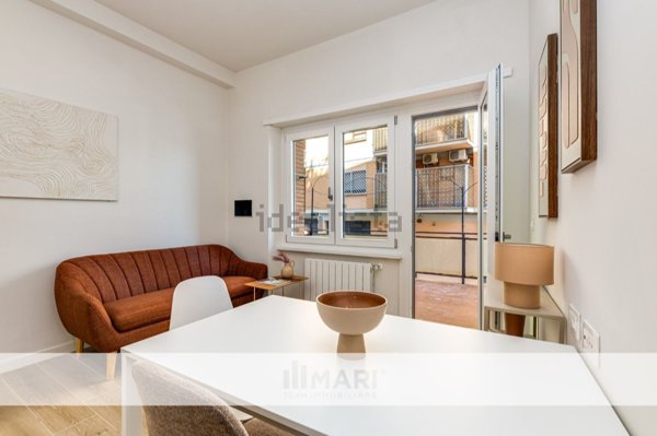 appartamento in vendita a Roma in zona Ardeatino