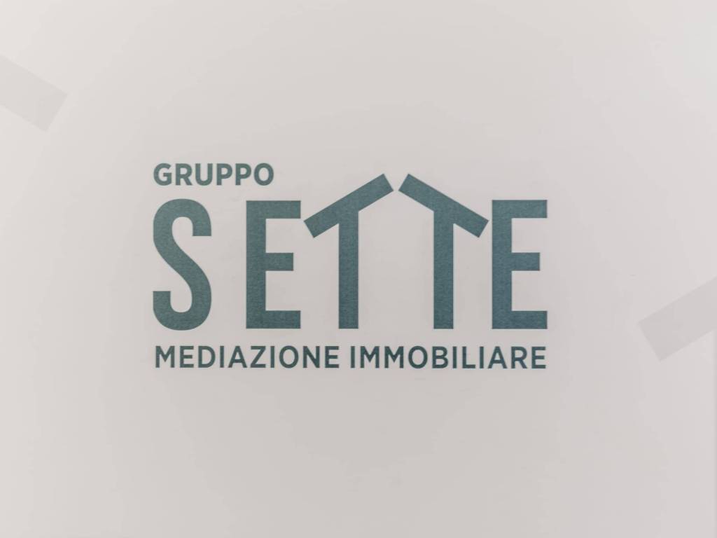 appartamento in vendita a Roma in zona Ostia