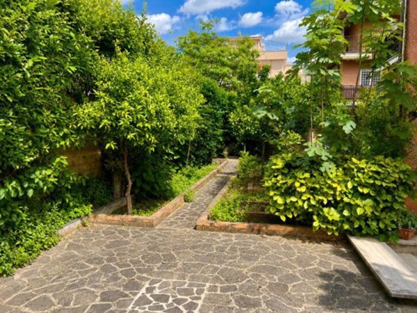 appartamento in vendita a Roma in zona Labaro