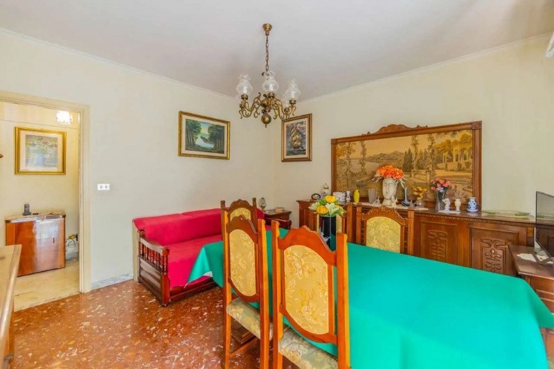appartamento in vendita a Roma in zona Appio Claudio