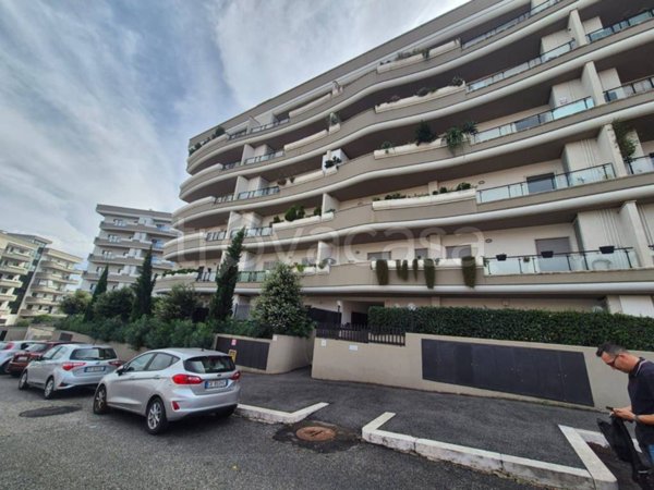 appartamento in vendita a Roma in zona Casalotti