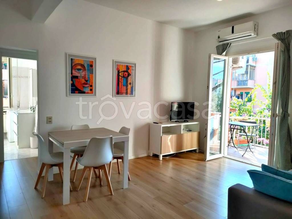appartamento in vendita a Roma in zona Appio Claudio