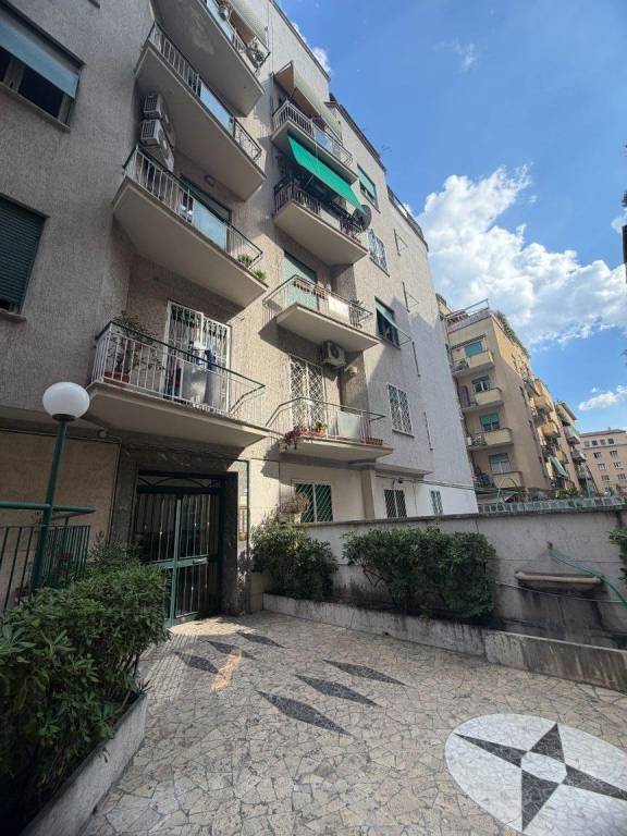 appartamento in vendita a Roma in zona Nomentano