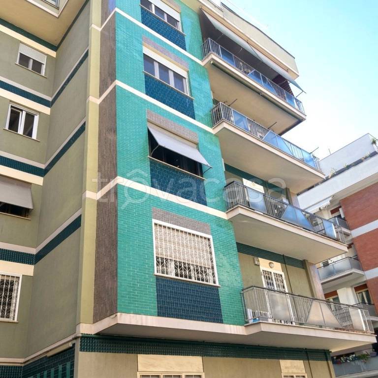 appartamento in vendita a Roma in zona Ostia