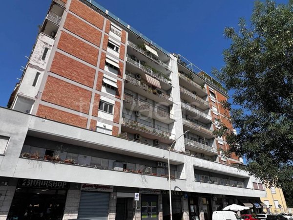 appartamento in vendita a Roma in zona Ostiense