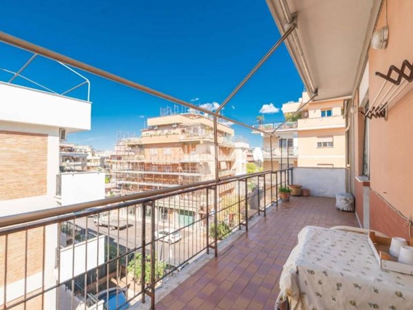 appartamento in vendita a Roma in zona Primavalle