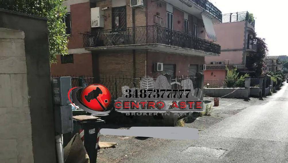 casa indipendente in vendita a Roma