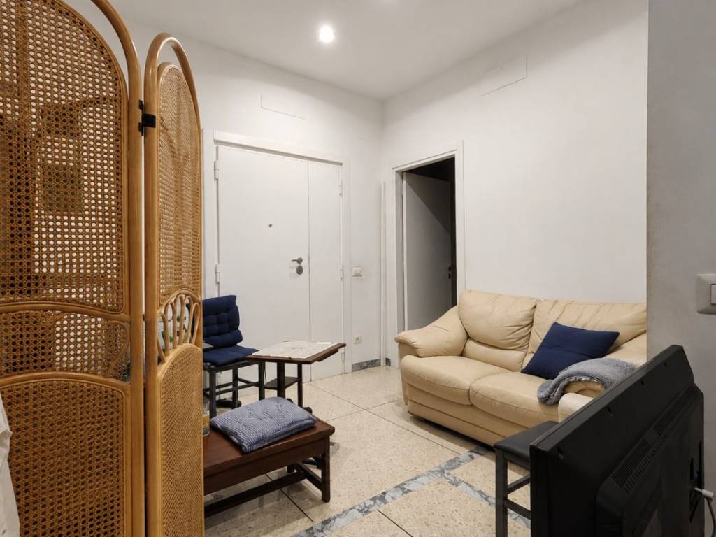 appartamento in vendita a Roma in zona Appio Latino