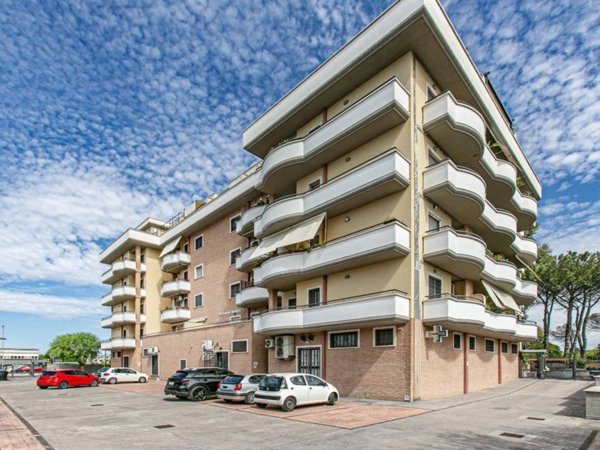 appartamento in vendita a Roma in zona Dragona/Bagnoletto