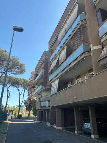 appartamento in vendita a Roma in zona Dragoncello
