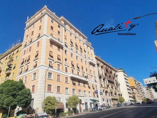 appartamento in vendita a Roma in zona Appio Latino